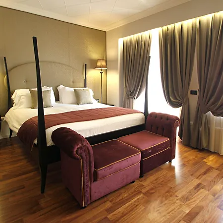 Milano & Spa***s