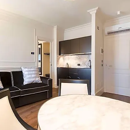 Milano & Spa***s Hotel 3*