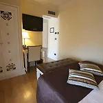Milano & Spa***s Szálloda