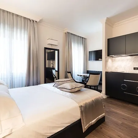 Milano & Spa***s
