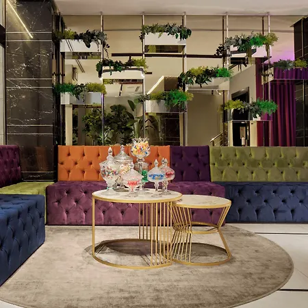 Milano & Spa***s Hotel 3*