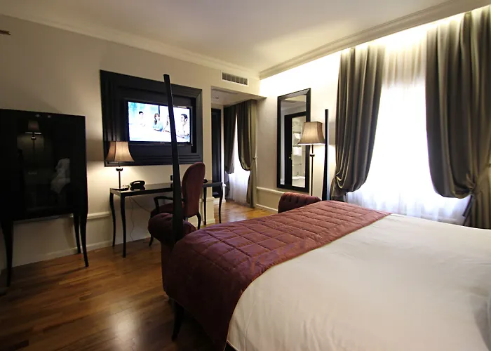Milano & Spa***s Hotel 3*